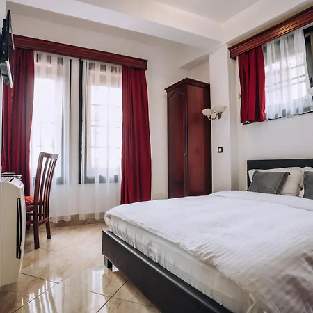 Lihnidos Square Villa *